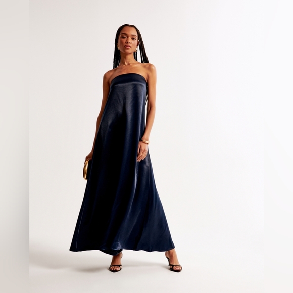 Strapless Trapeze Maxi Dress - Picture 6 of 6